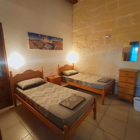 Margerita Farmhouse Qrendi Esterno foto
